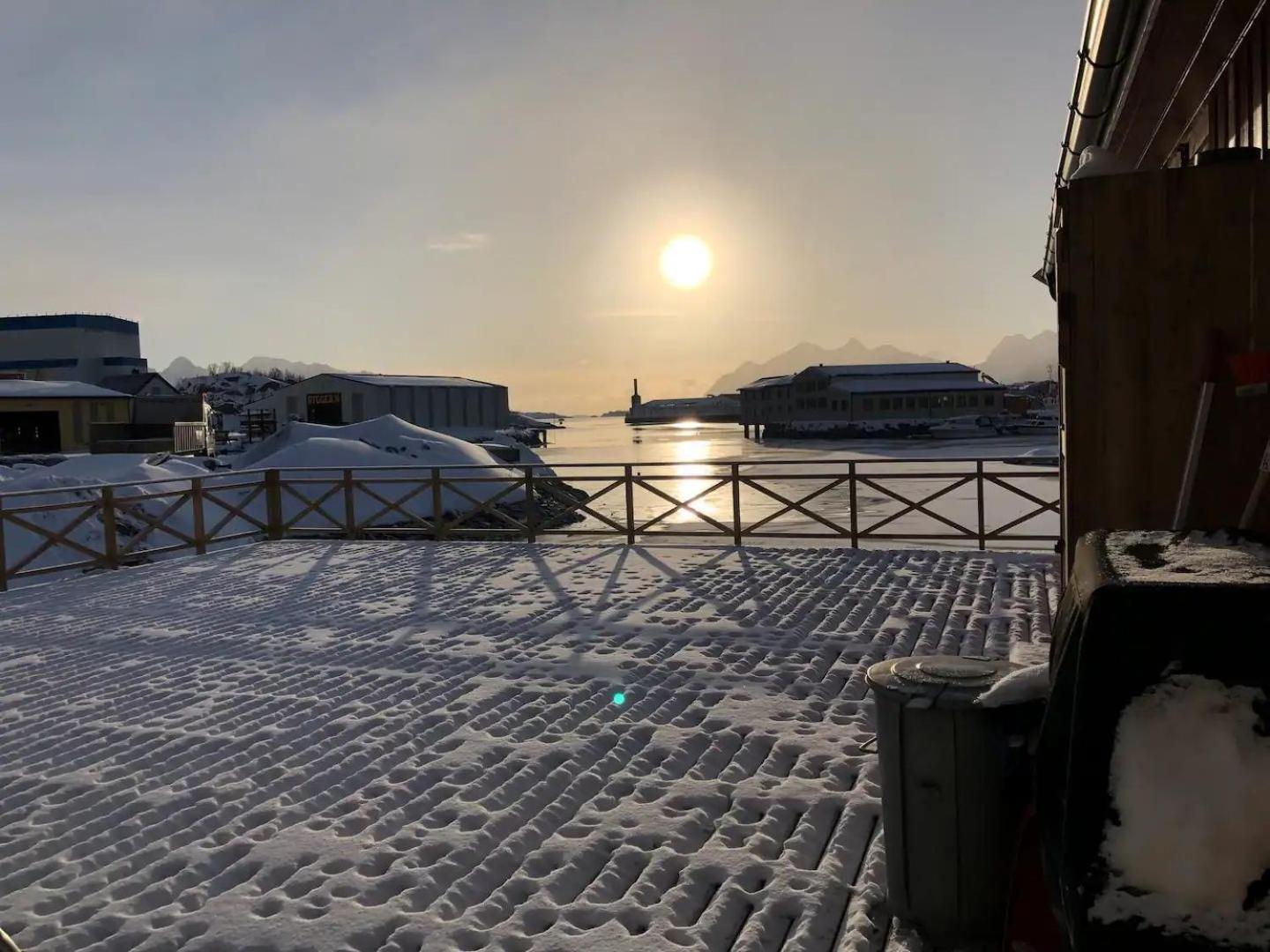 Nora'S Waterfront Cabin Свольвер Экстерьер фото